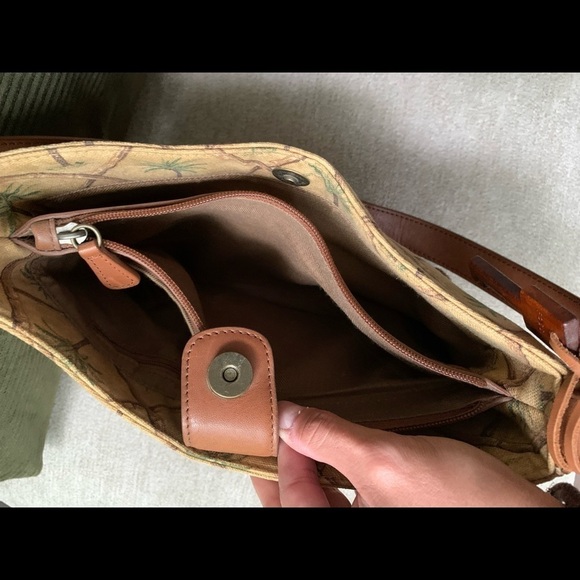 Fossil Palm Tree Shoulder Purse - Picture 8 of 13